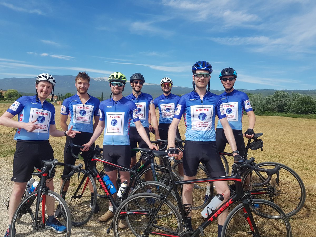 DavidMarchal88's tweet photo. Sans oublier nos 3 féminines et nos seniors: nous étions 15 dans la team @ademe pour le championnat des EnR #Rewr : dont beaucoup de velotafeurs pour promouvoir l'usage du vélo dans la mobilité du quotidien ! https://t.co/91J1JysMvy