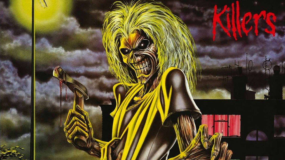 horrorlosers's tweet photo. El personaje Heavy se llama Eddie Munson, un pequeño homenaje a la mascota de IRON MAIDEN, y hace los mismos cuernos que Angus Young de ACDC, su trama responde a la lucha real contra la música metal en los años 80, en la que se asoció con el Satanic Panic desde grupos cristianos. https://t.co/01wtCxOjLY