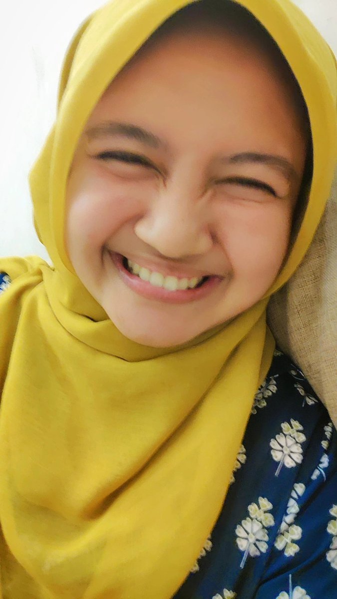 fimmaardina's tweet photo. Tak perlu terburu-buru
Aku hanya ign mengucap trmakasih
Tuk kemarin jg hari ini. 
Pun besok,
Kau tak perlu terlalu keras.
Beri sedikit jeda,
Karna ku tak berjanji kau kan terus bahagia. 
Mgkn sedih jg kecewa kan ikut menyapa.
Tapi tenang, qt kan sll bersama.

Sedati, 29 Mei 2022 https://t.co/M64mLE3azT