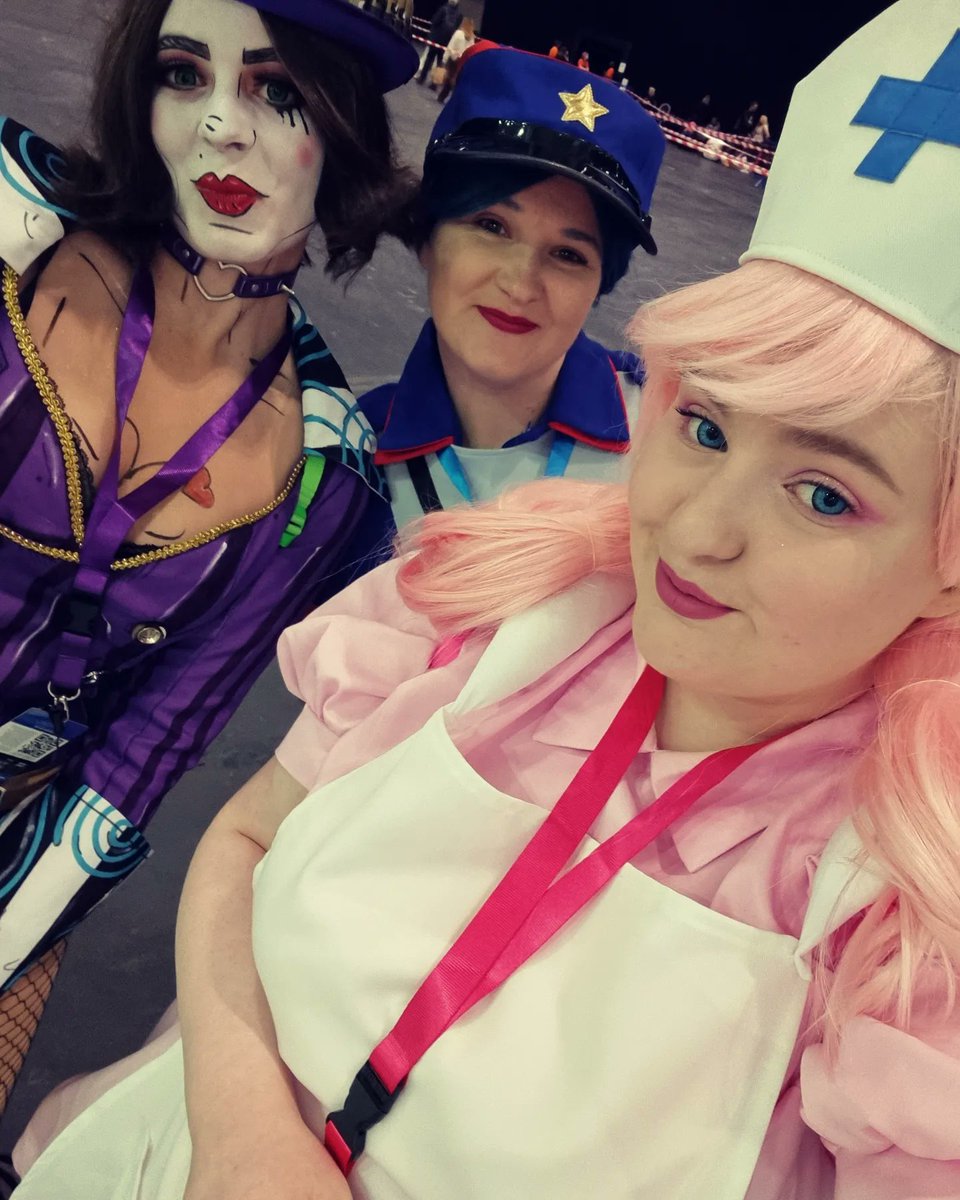 ambae0x's tweet photo. Had the best time yesterday, sad it's already over! #MCMComicCon #mcmLondon https://t.co/B0ddyrolEh
