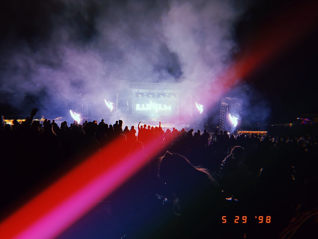 casemaddi's tweet photo. okay @ILLENIUM we see you🤩❤️‍🔥 https://t.co/zSIPagjsTS