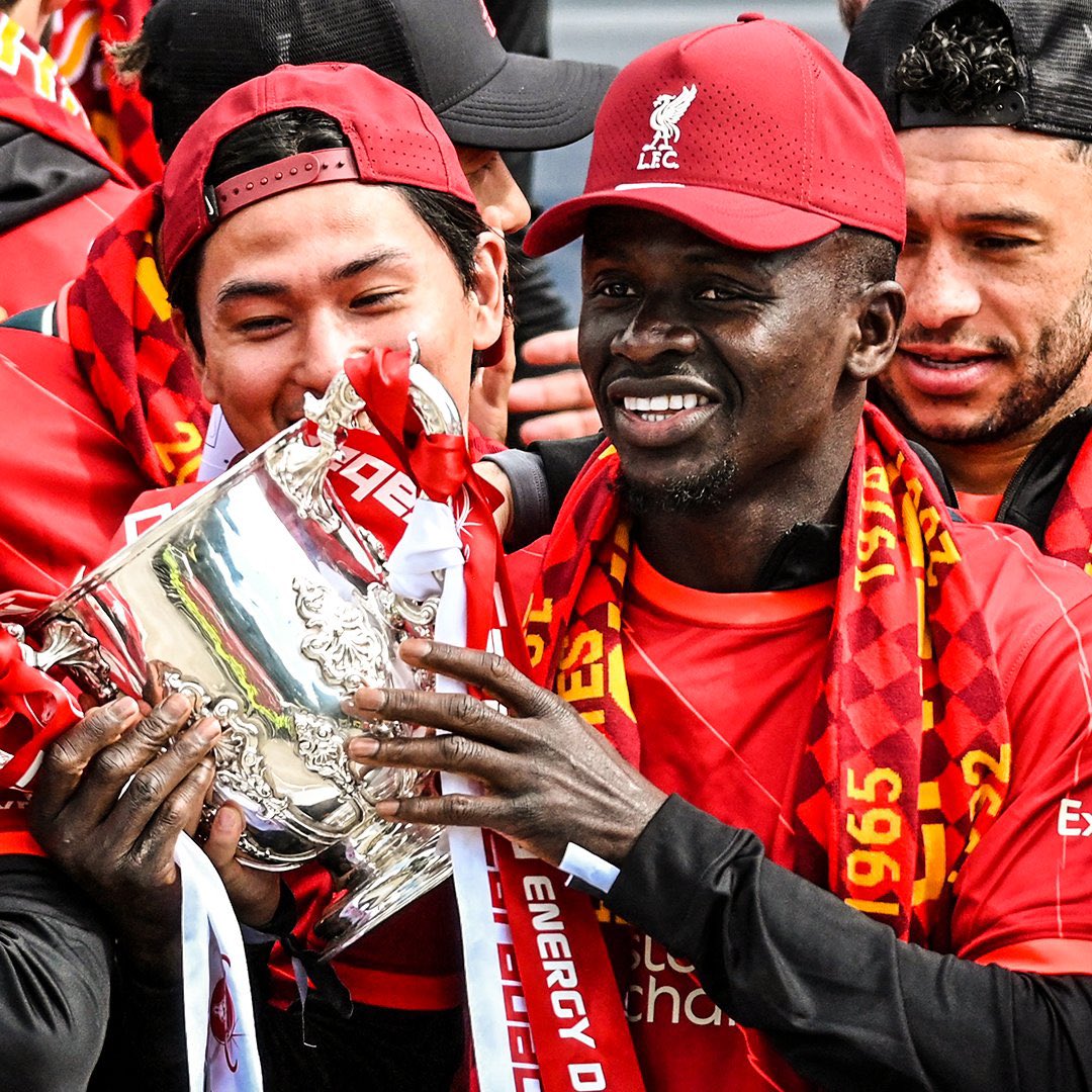 Ian_Rush9's tweet photo. We are Liverpool. You’ll Never Walk Alone ❤️ https://t.co/ibjGEyD1PE