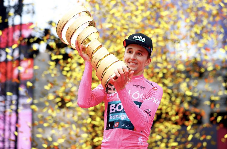 mwkeenan's tweet image. How it started. How it’s going. 

#giro #couchpeleton #JaiHindley