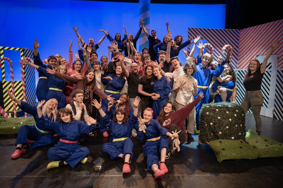 Club Théâtre du Lycée Van Gogh tweet media