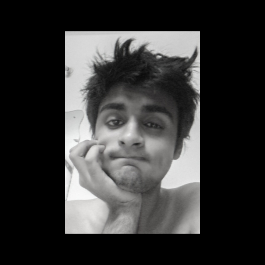 jay_saxena_'s tweet photo. I'd be liking messy hair, like my sex life #thickbooty #dickneeded lol. https://t.co/8Cj3TcTOT7