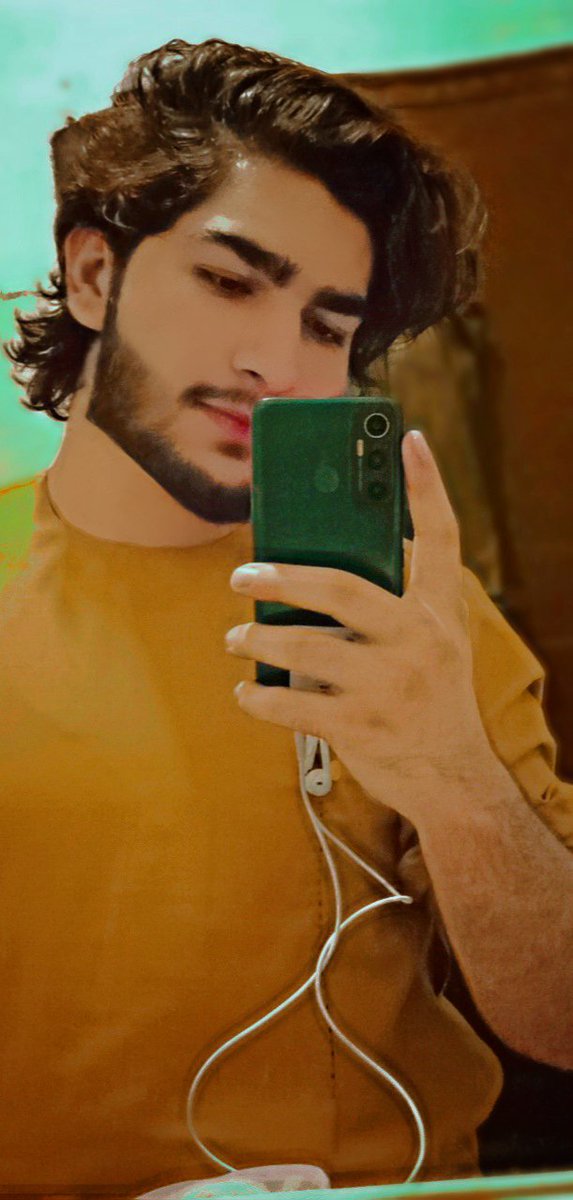 wafa_hotak's tweet photo. مرگ بہ مے یو ورځ خبرہ ختمه کړی😥😥
تنهاژوند ته به سلام اوکړم او لاړ به شم💔
@KaynatNoorzi
@YSFhashimi @AbidKha16733642 @Bilalkh19996687 @MoqadasAb @WajihaRahat111 @Afia_5 @Khaiesta_Pesho @Ahmadshah_3 @Zoya56581046 https://t.co/jdqEMVOlOa