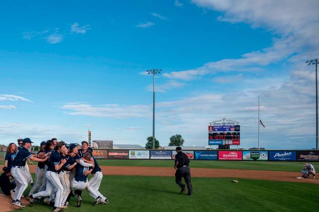 BaseballOlympia's tweet photo. ✔️25 wins - School Record

✔️District Tournament Championship 

✔️Regional Championship 

✔️STATE CHAMPIONSHIP!

The greatest team in the history of Olympia Baseball. 

#EarnIt https://t.co/pfwiSktrbg