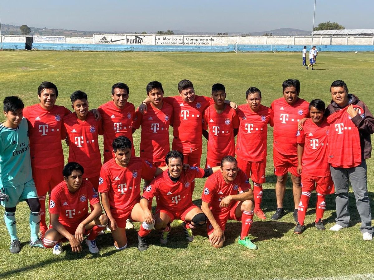 jesalsaga's tweet photo. «El mejor jugador es el que pone su talento al servicio de los demás. Hay jugadores útiles, no indispensables».- Marcello Lippi.

#FelizDomingo ⚽️ https://t.co/UJnepLEkHq