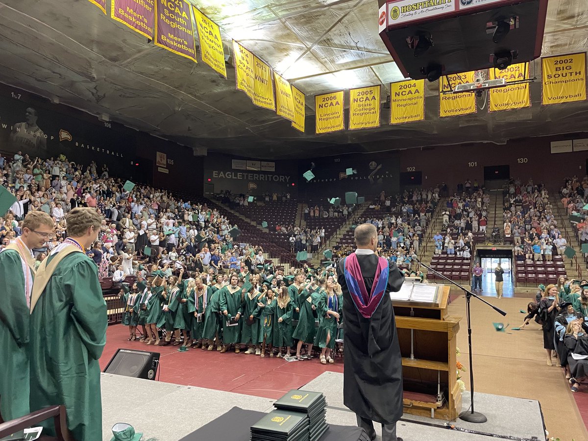 CeliaMcCarter7's tweet photo. Yesterday, Catawba Ridge’s 2022 Class graduated and collectively earned over $11 million in scholarships! ⁦#ONECR ⁦@CRGuidanceDept⁩ ⁦@catawba_ridge⁩ ⁦@CatawbaRidgeTV⁩ ⁦@WilsondCRONE⁩ https://t.co/bvsmoMPQyG