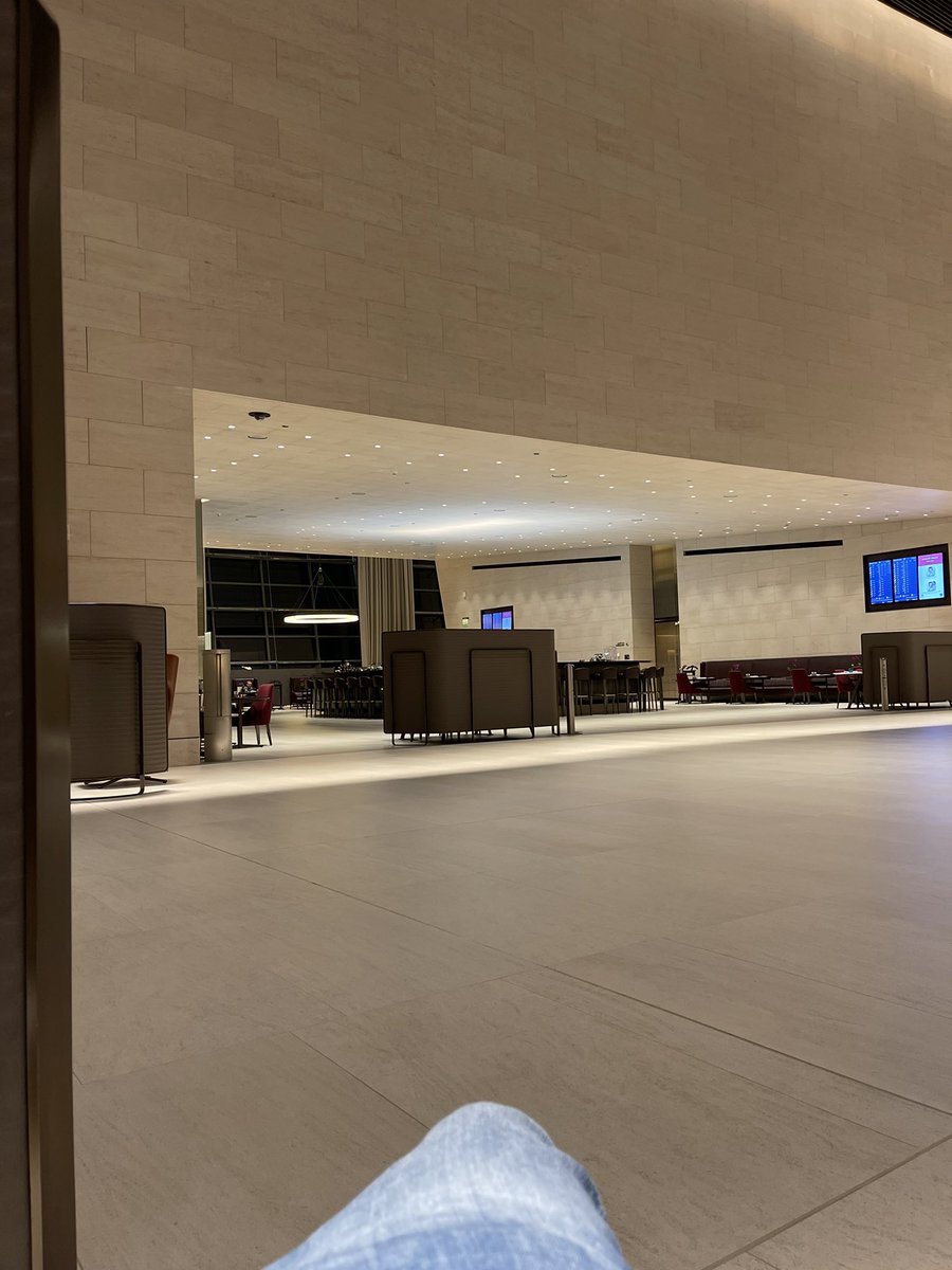 TinyTrekkers's tweet photo. @kate_frankie Al Safwa First Class Lounge, Doha 🥂 https://t.co/NykD8vlR5q