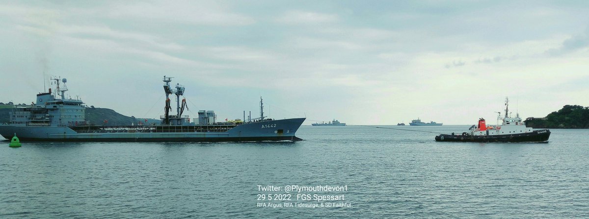 PlymouthDevon1's tweet photo. FGS Spessart (A1442) 🇩🇪 inbound to Devonport Plymouth this evening, guided by SD Faithful. A German Navy vessel. RFA Argus & RFA Tidesurge by the breakwater. #Plymouth #FGSSpessart #A1442 #German #Germany @deutschemarine #DeutscheMarine #Navy #SDFaithful https://t.co/jVCIj2Ha9b