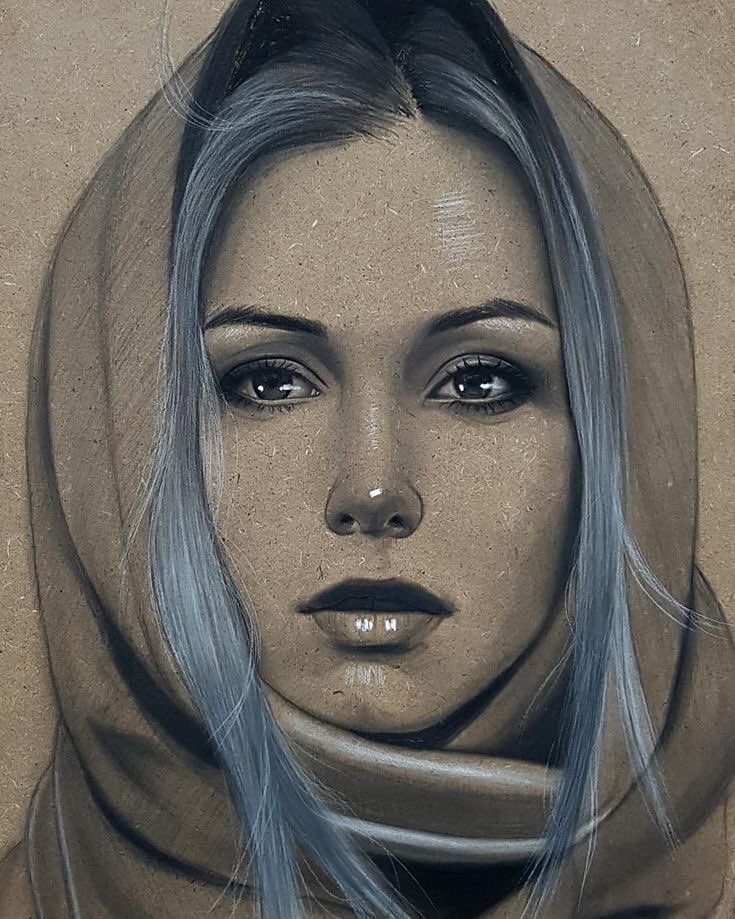 قالت قد بلغت الخمسين
أفلا ترى جمالي قد ذهب
فقلت لها أرأيتي يوماً قد نقص من سعر الذهب
أو رأيتي لوحة قديمة إلا وازداد في إثرها الطلب
فتلك الخمسون يا جميلتي قد زادت من بهائك العجب
الناس تخشى أن يكبرو وأنتِ ناصعة كتاريخ العرب
فأطمئني 
فإن جمالُكِ حكاية
لها ألف وألف سبب
#الشامخ