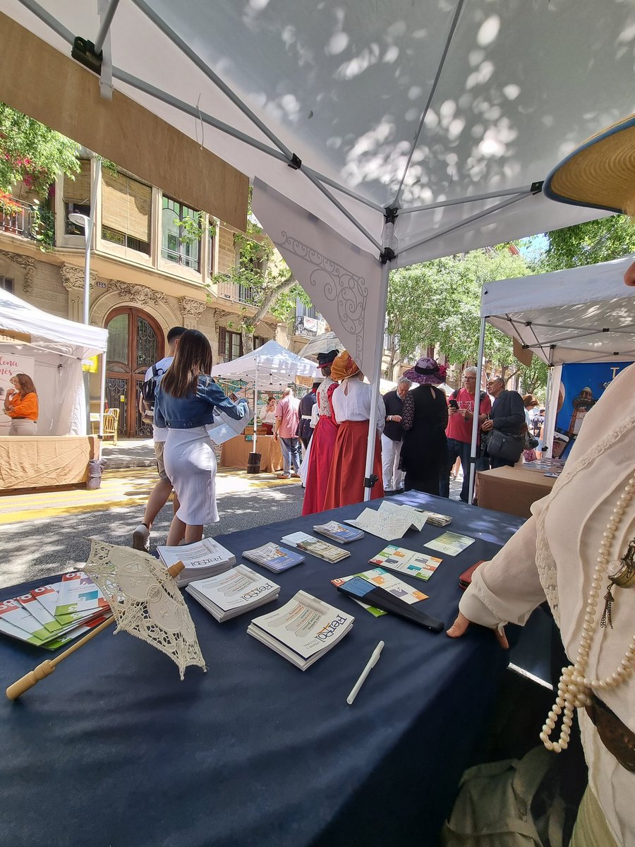 ▶️ Se acaba la #FeriaModernistaDeBarcelona. Dos días y medio en los que #Ferrol tuvo la oportunidad de enseñar y promocionar su patrimonio modernista de #Ucha. Muy satisfecha por las consultas realizadas, el interés despertado y los contactos iniciados con otras localidades.