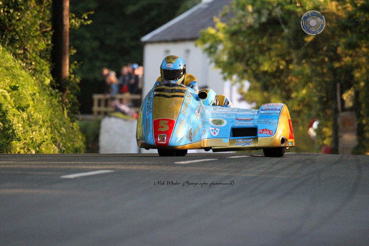 TT 2022: Founds/Walmsley Take Opening Sidecar Practice Spoils, Photo by Nick Wheeler 

roadracingnews.co.uk/tt-2022-founds…