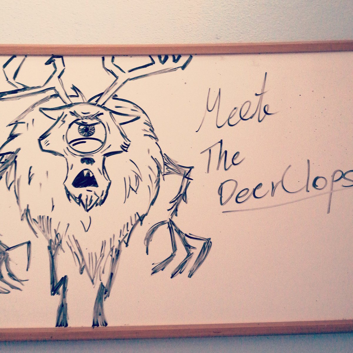 JacklivpoolA's tweet photo. Hello everyone, it's been a while, some difficulties on the time while I was out, sorry about that but hey, I'm back and here's a lil Something that I did just today this Morning hope ya like it, Deerclops from Dont Starve
#art #whiteboard #dontstarve #deerclops #artistsontwitter https://t.co/Tfz4QsrbOH