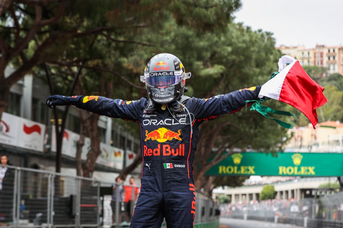 fia's tweet photo. #F1 - @SChecoPerez wins #MonacoGP ahead of @Carlossainz55 &amp; @Max33Verstappen 🇲🇨⬇
https://t.co/N5TX30PogE https://t.co/kRZi9cDySw