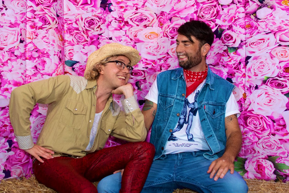 Jack_Kay's tweet photo. this IS my first time at the rodeo #queercuntry snapped 📸by @stephen_daly #northdownrodeo @olbys_create #pinksuits  #giddyup #yeehaw #barndance #achybreakyheart #yourestilltheone https://t.co/i8wPkrBSWK