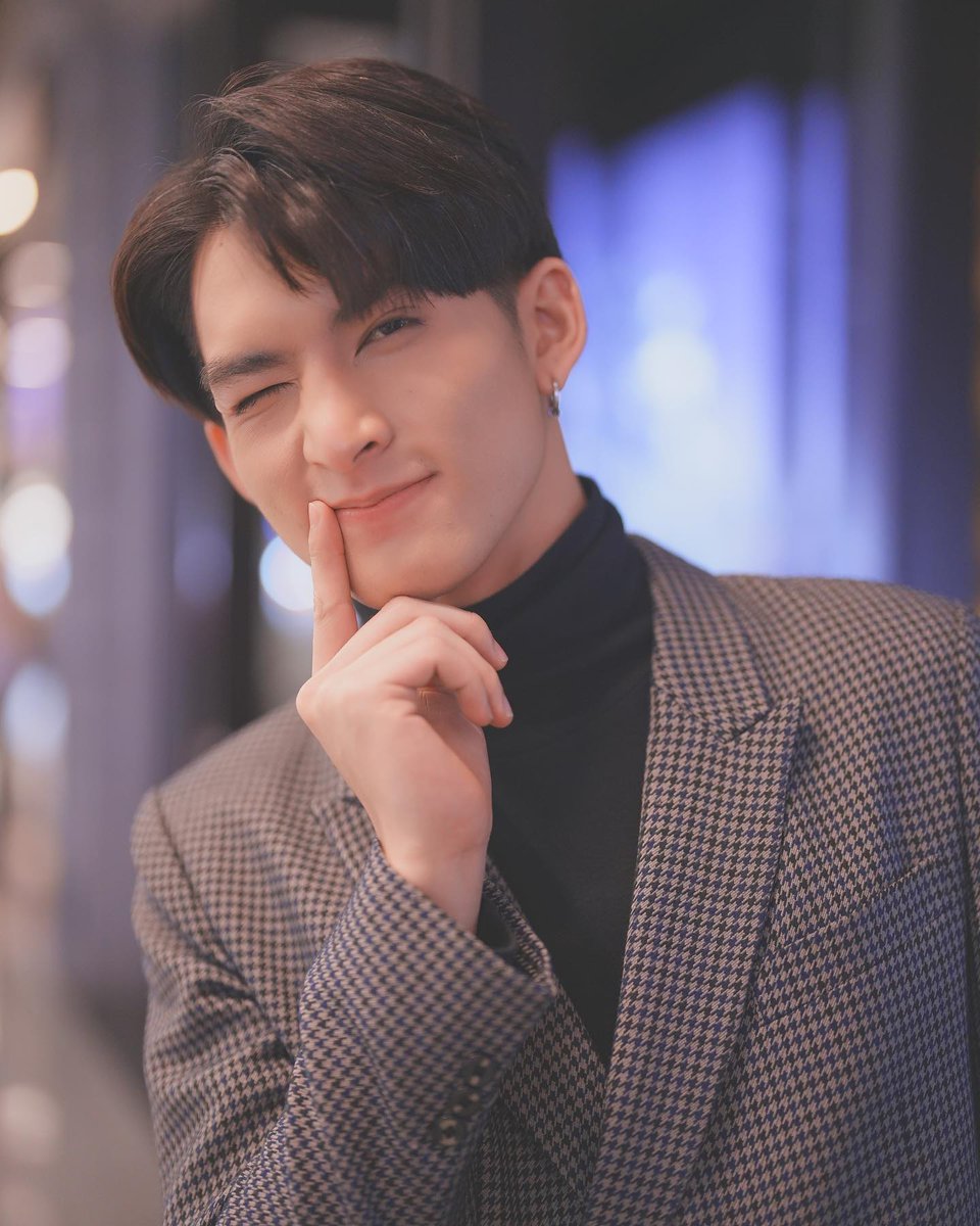 Jumaoo99's tweet photo. I hope you can go further and further on the road as an actor.
#WinSongsinsday2022 
#win_songsin https://t.co/hhietjqdiW