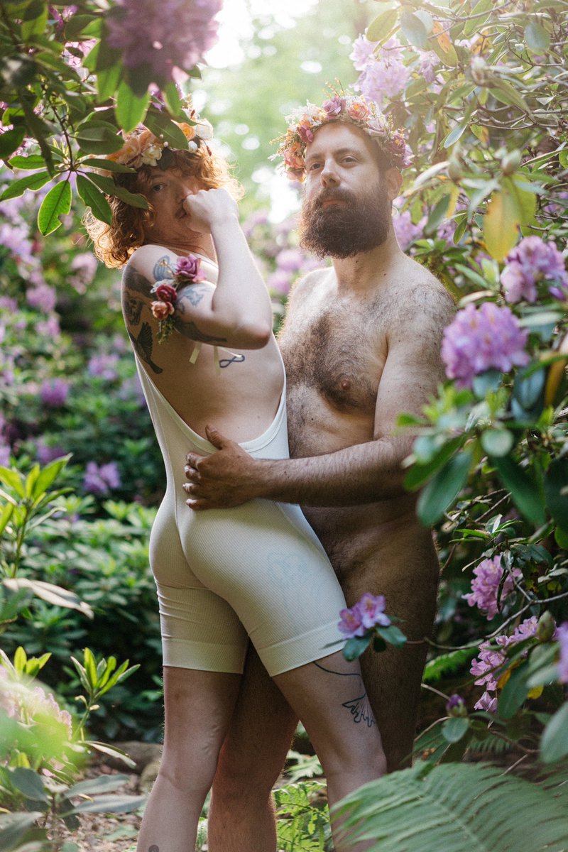 Gods of Spring. 2022. 
@mike_musthave @extatis 
#malenude #gayphotographer #berlingay #gayberlin #homoerotic #lgbtqart #flowers