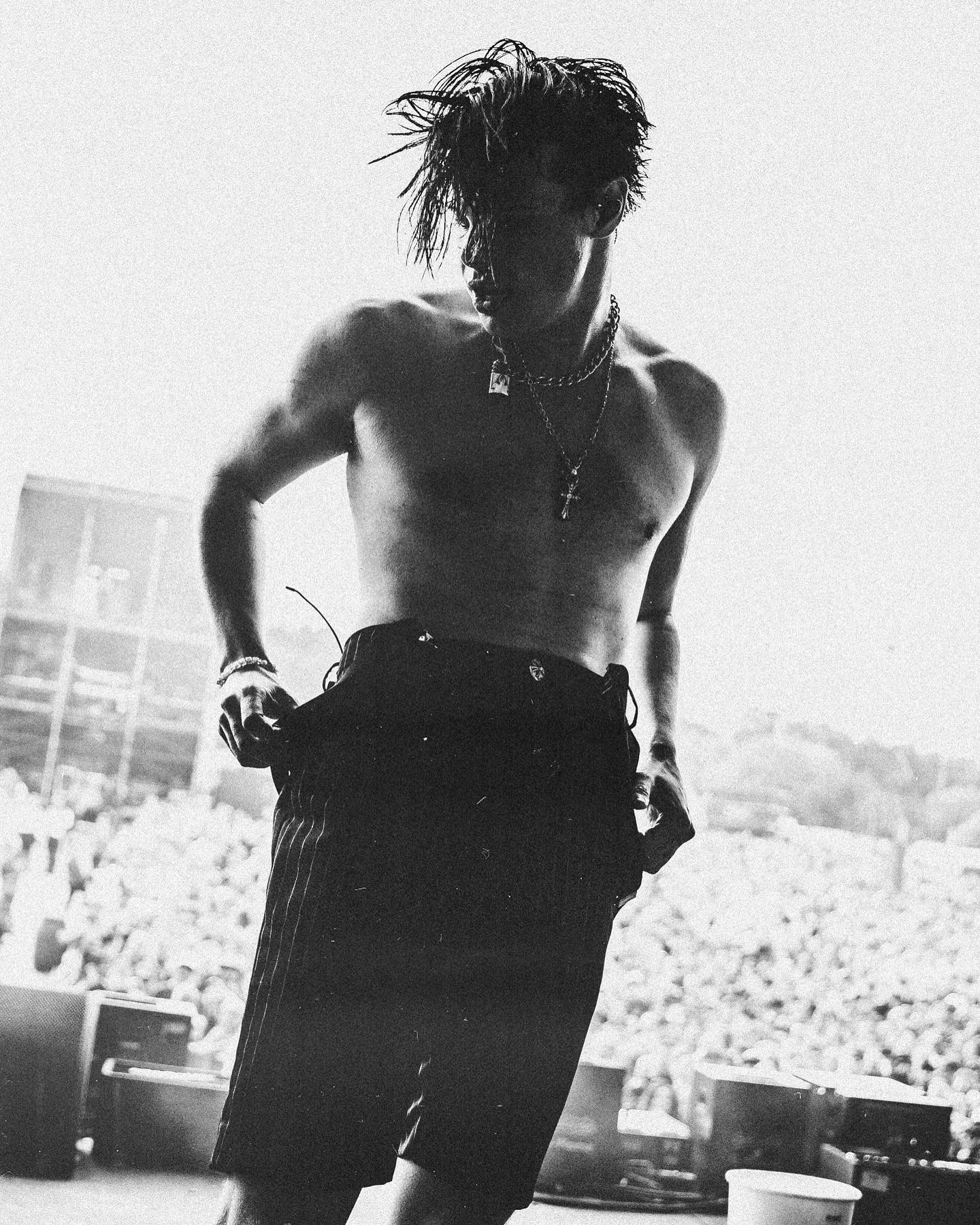 Eilmeldung Sänger Yungblud Datet Wieder Seine Ex Die Heißesten Kuss Fotos Des Jahres - ibe4oc1