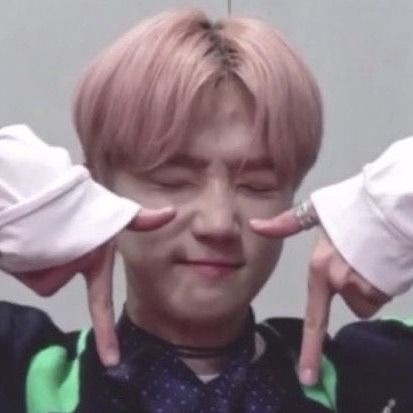 sunoonew's tweet photo. cheeks https://t.co/KUoVu2HfvE