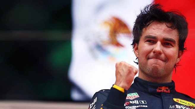 panaoficial's tweet photo. ¡Qué emociones vivimos el día de hoy en la historia del automovilismo mexicano! @SChecoPerez ganando el Gran Premio de Mónaco con un casco conmemorativo de las victorias y podiums en conjunto con la leyenda Pedro Rodríguez. 🇲🇽🏆

Créditos 📸: @escuderiatelmex @schecoperez https://t.co/fOIYnykRQ6