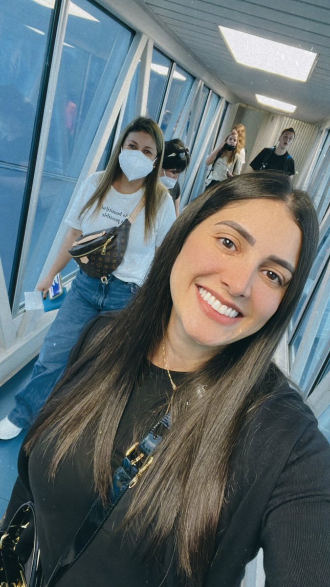 Este penúltimo módulo me toca en España en el @ESADE  el horario de clases (9 a5pm) y tomo un curso de comunicación(6 a9pm) con un excelente profesional español 🙏🏼

Una semana llena de aprendizaje, capacitándote para servir y darle un rayita + de orgullo a los míos.