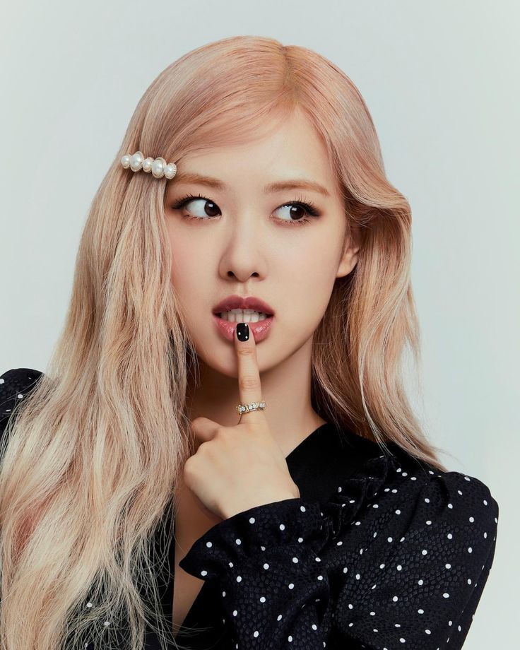 itz_me_flower's tweet image. #ROSÉ: &quot;Vamos certificar que junho seja mais feliz enquanto fazemos o que gostamos&quot;

Espero q seja comeback, eu não aguento mais