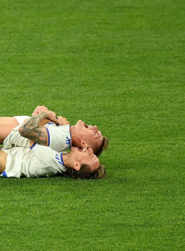 Holy Navas tweet media