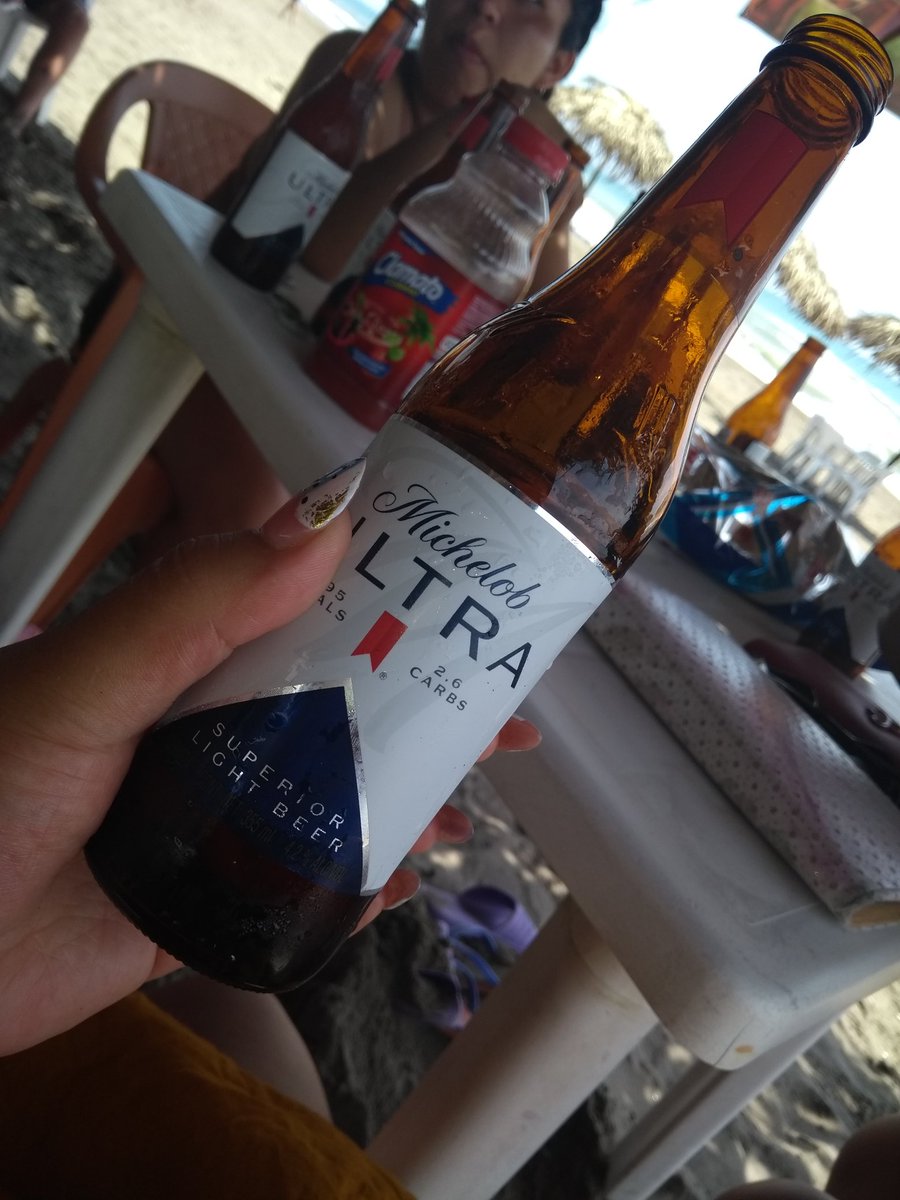 Madai_VG's tweet photo. Día dos y ni las ultras me quitan la sed. 🥺 https://t.co/jcAkAtOGXG