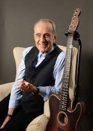 Happy 73rd Birthday to Francis Rossi  Hopefully see him Perform Live next year  
