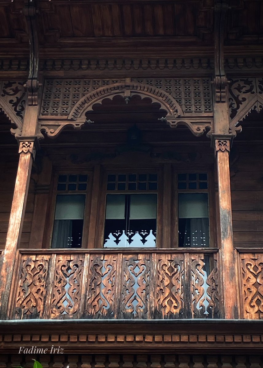 fadimeiriz's tweet photo. İstanbul’un en güzel ahşap yapısından biri Güllü Köşk. https://t.co/0tfGDCaMXN