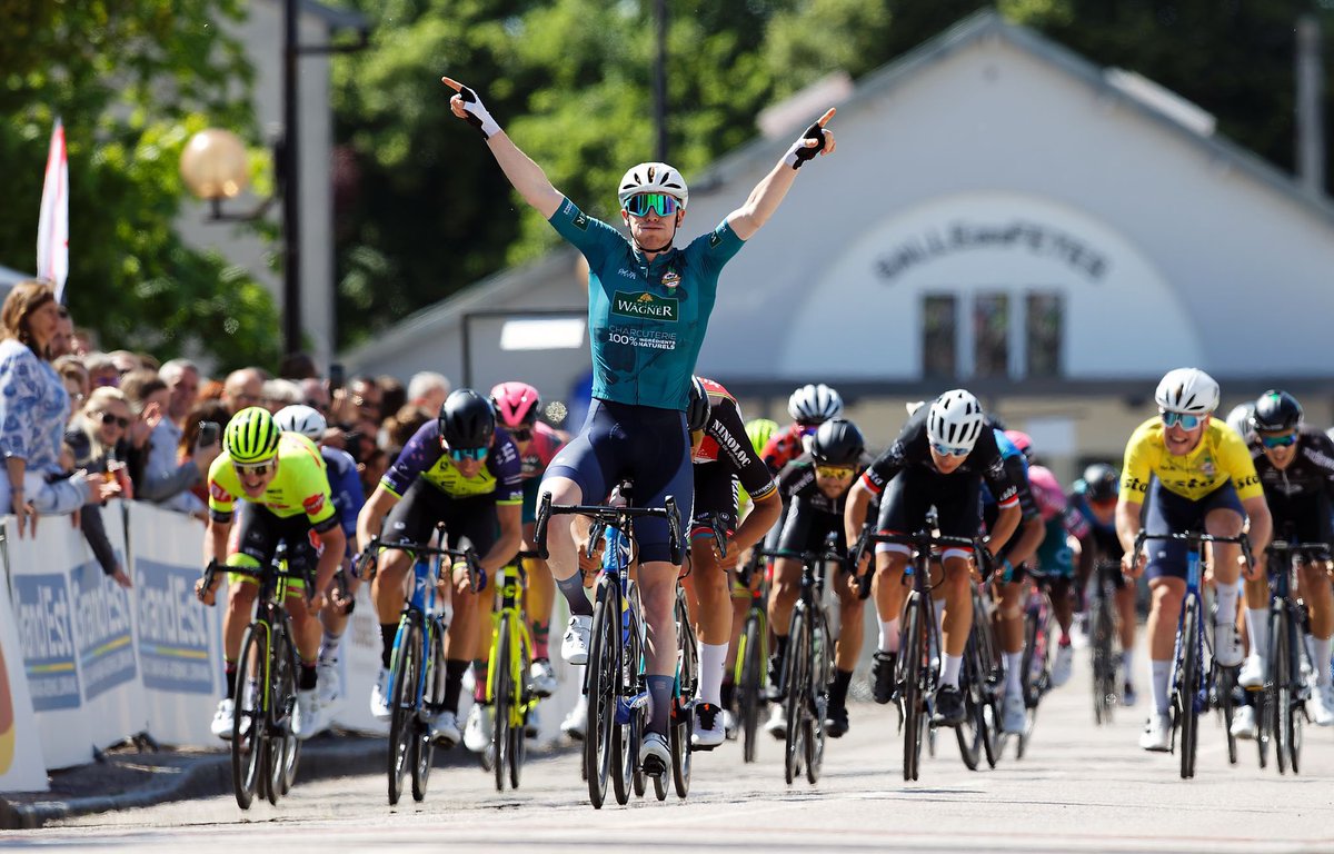 AT85ProCycling tweet media