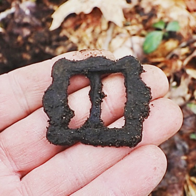 StealthDiggers's tweet photo. A couple of recent buckles found metaldetecting. #fishermetaldetectors #teknetics https://t.co/9BPQuxbova
