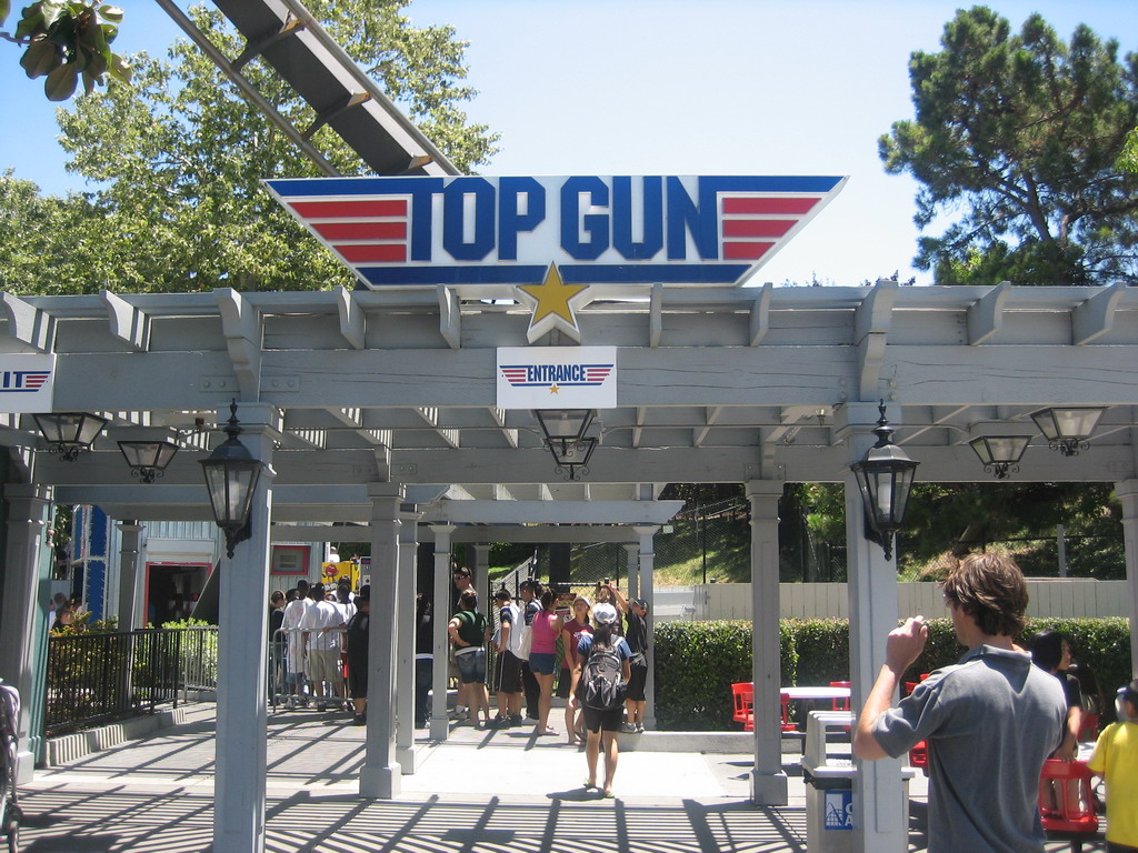 MagicalTrash's tweet photo. I feel the need... the need for... an #UnMagical trash can sitting in the queue of a roller coaster tangentially themed to a 1986 blockbuster film.

🌐 | https://t.co/pfrzBJaP7U
📷 | “great-america-16” by giiks via CC BY-NC-ND 2.0

Used by Permission. #TopGun #TopGunMaverick https://t.co/sMZm9DAWvG