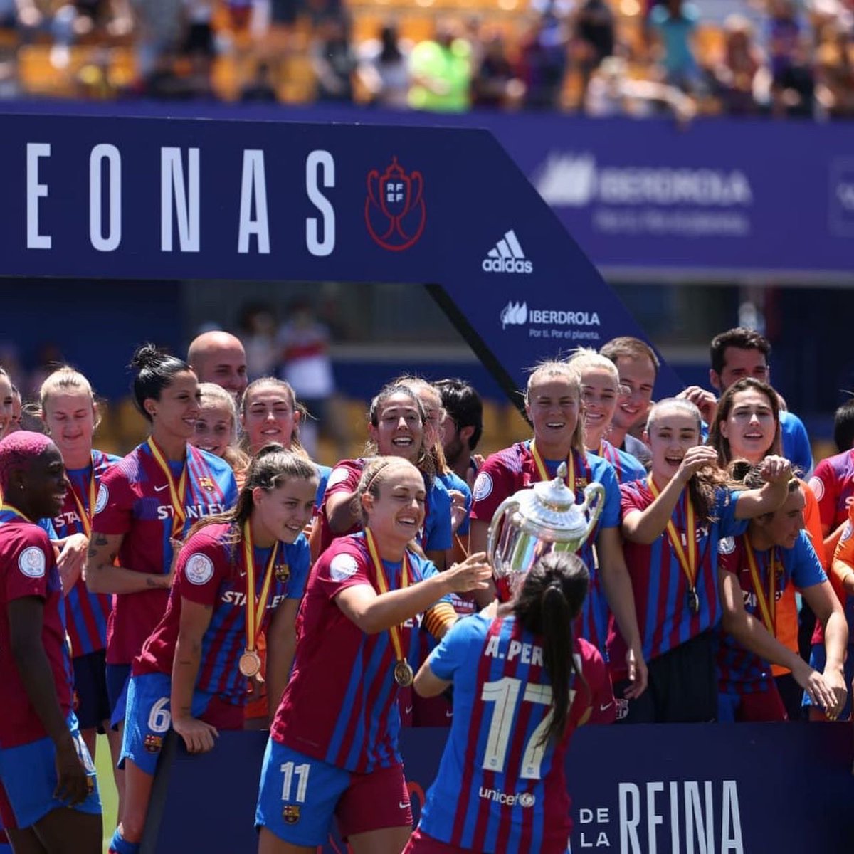 Andrea Pereira tweet media