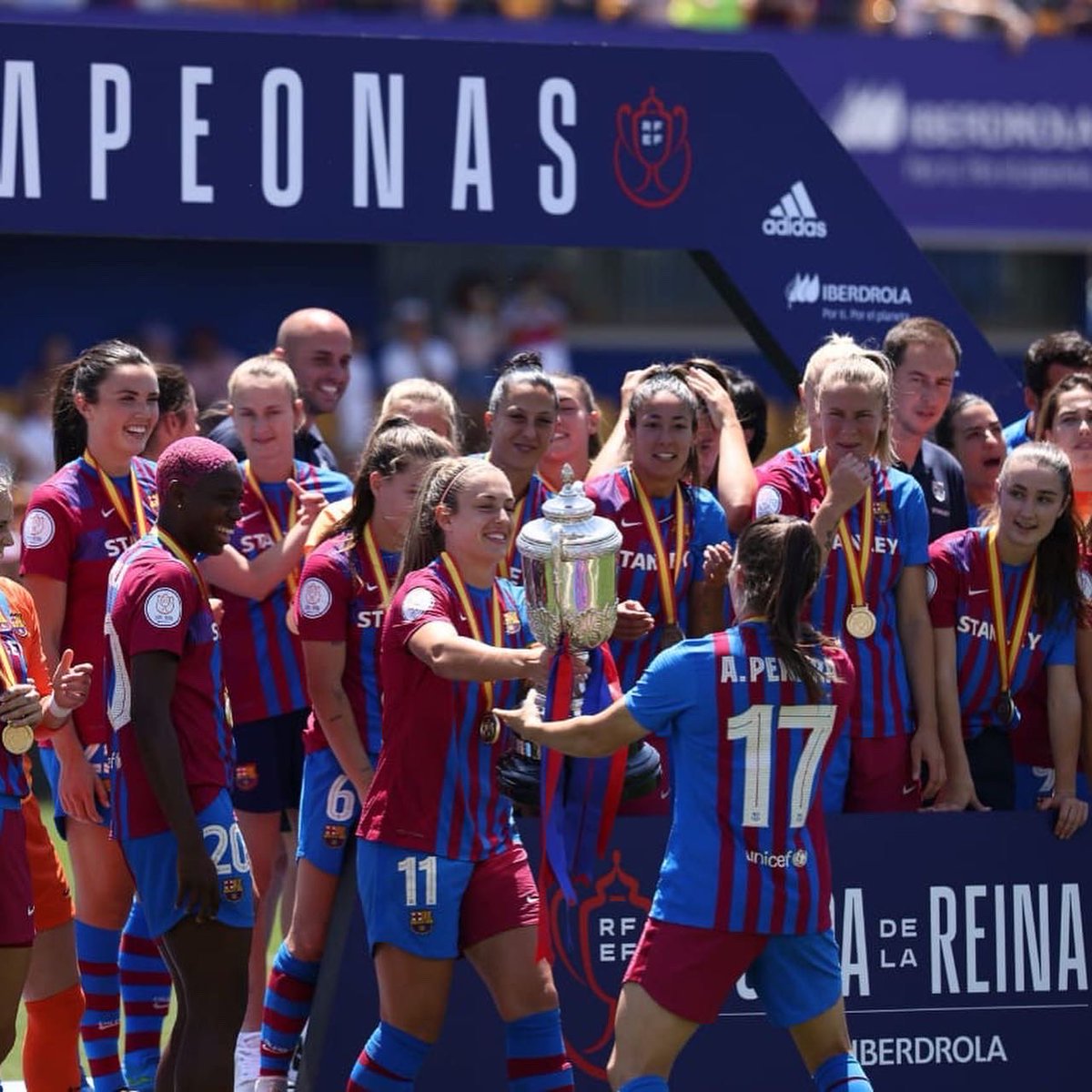 Andrea Pereira tweet media