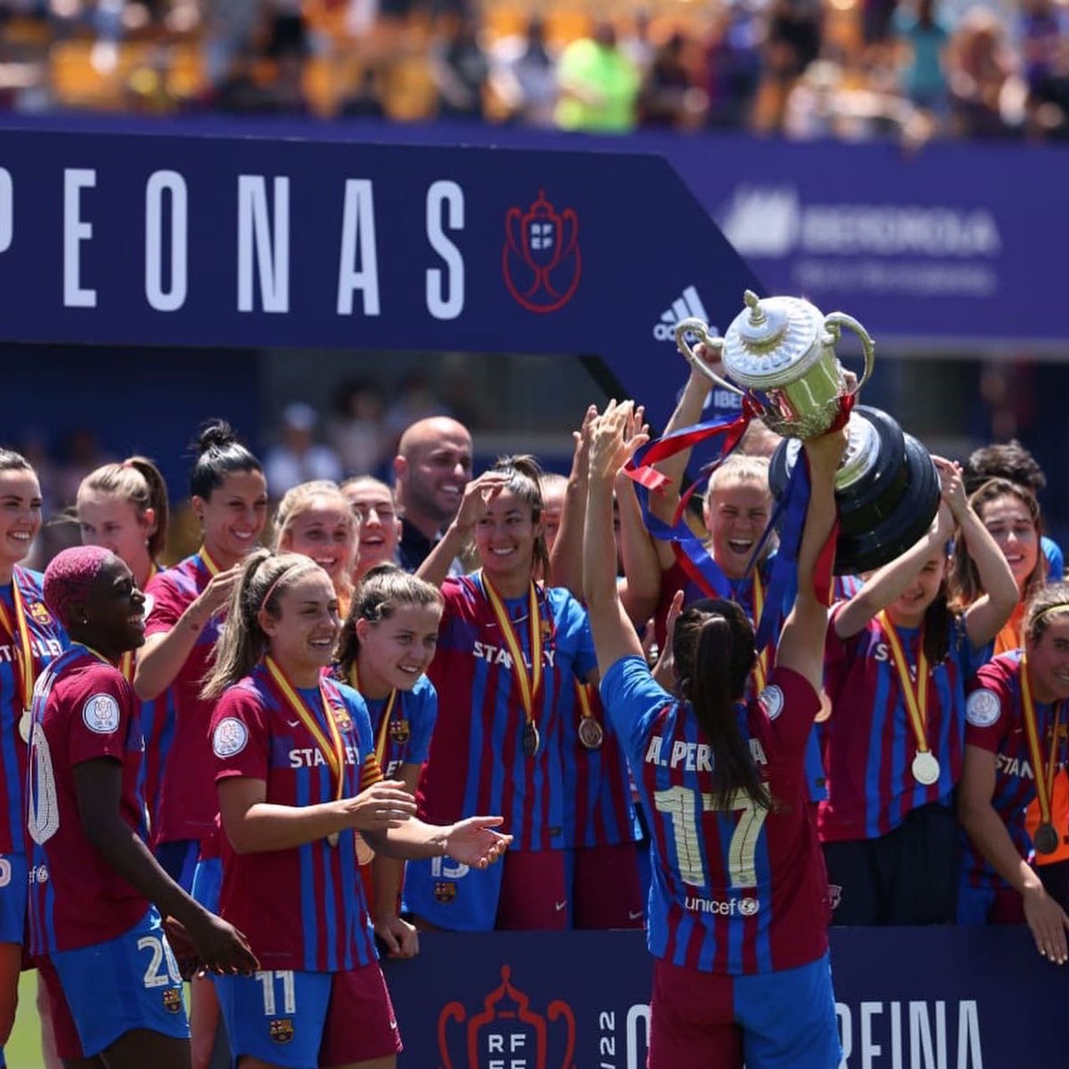 Andrea Pereira tweet media