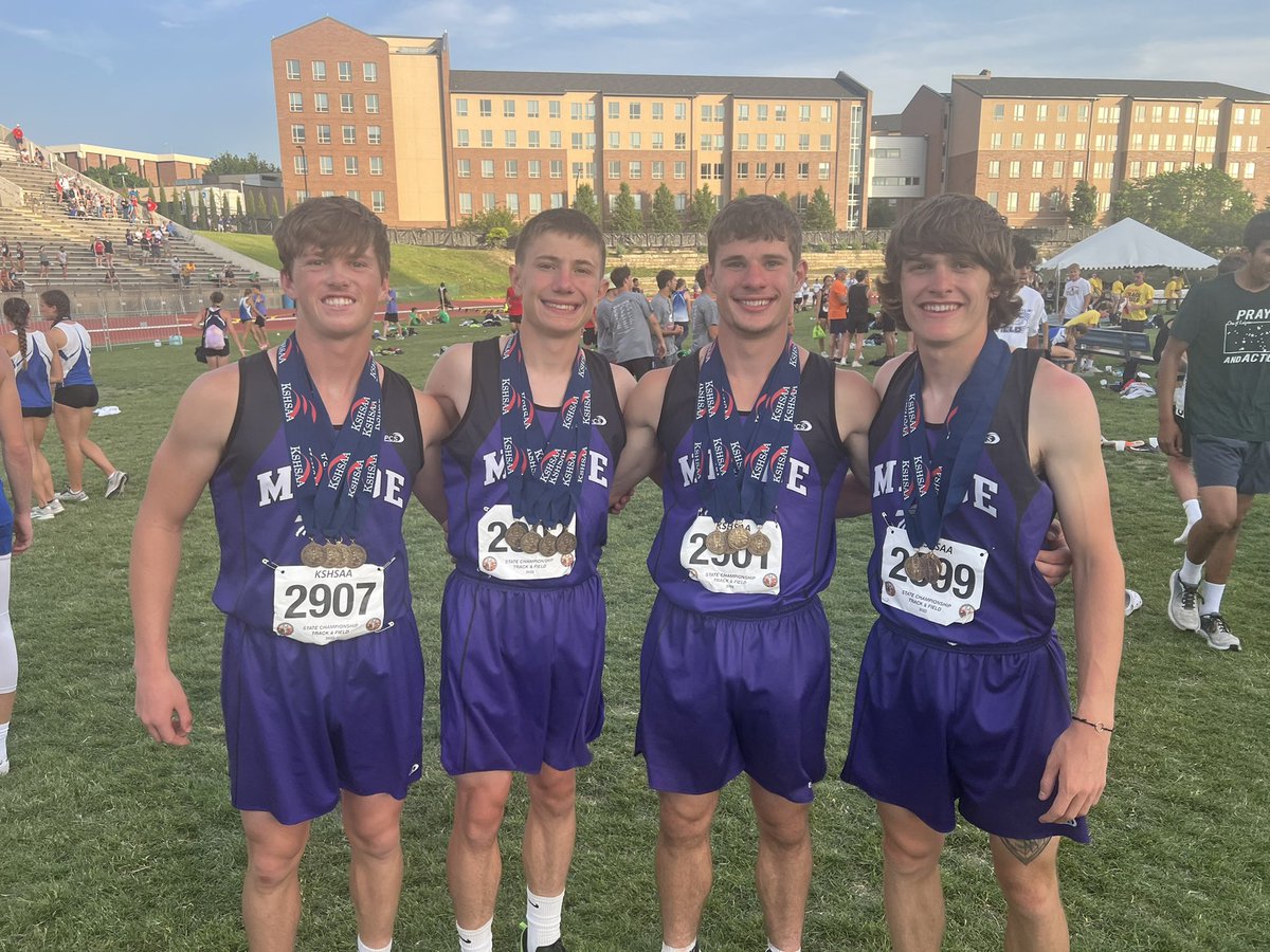 TrackInKansas's tweet photo. 1A boys 4x400M relay state champion: Meade 🏆 3:33.86 
Stapleton, L. Keith, B. Keith, Haynes
#trackinkansas https://t.co/lnlQT6NHFc