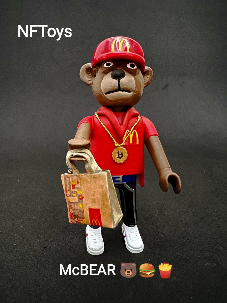 metoyverse's tweet photo. #NFT Which #NFToy do you prefer? #McBEAR VS #McPepeTheFROG #Bitcoin #BTC @McDonalds https://t.co/3H1qPUwgKw