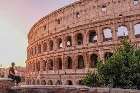 #Bitcoin #btc #Ethereum #nfts #NFTCommunity #Velas #Binance #shiba 
Por fin en Roma‼️ 🇮🇹
A visitar un nuevo proyecto crypto 💪
🚀Y chic@s muy pronto apertura de mi propia tienda online, donde encontrareis toda clase de productos del mundo  Crypto y Nfts 👟👠👜💍🕶️