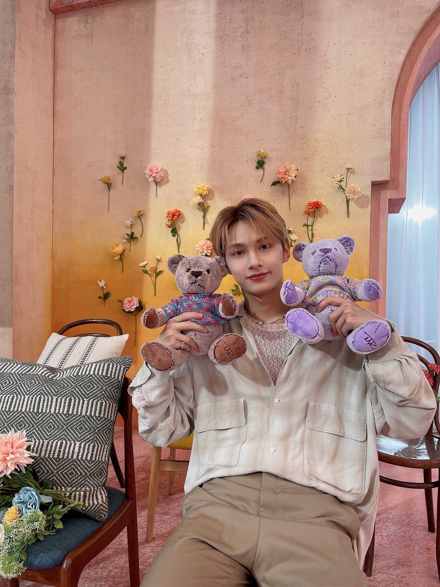 hunieook's tweet photo. https://t.co/X2HSsb9J14