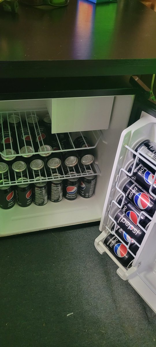 pandha_tx's tweet photo. I do not have a addiction to @pepsi @PepsiMaxUK I repeat I do not🤤🤤🤤🤤🤤🤤🤤🤤🤤 https://t.co/euAs0754dx