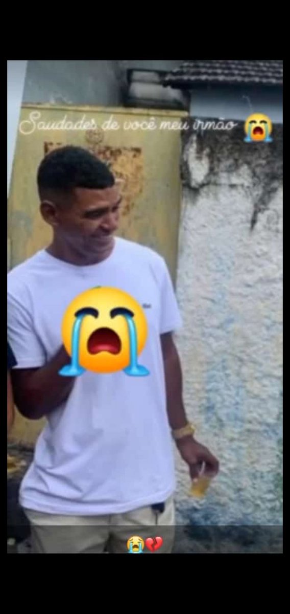 Gabriel78463685's tweet photo. Hoje a saudade já não cabe no peito,e escorre no rosto em formas de lágrimas. Meu eterno irmão te amarei sempre.. 😭😭😭😭😭💔💔💔 https://t.co/5iM1hr8HVr