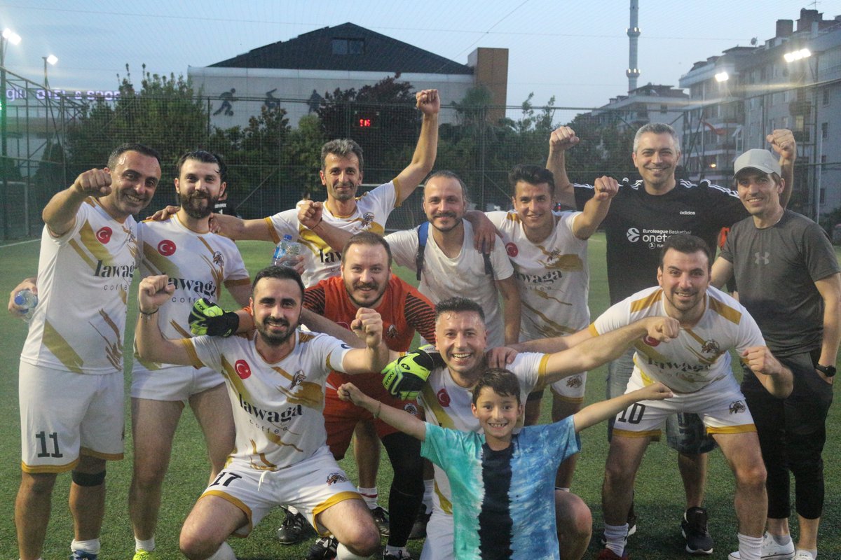 Anadolu Resital Lig Eyfel Parfüm Sezonu 1. Lig Çeyrek Finale Çıkan Takım;

<a href="/fc_esse/">Fc Esse</a>👏