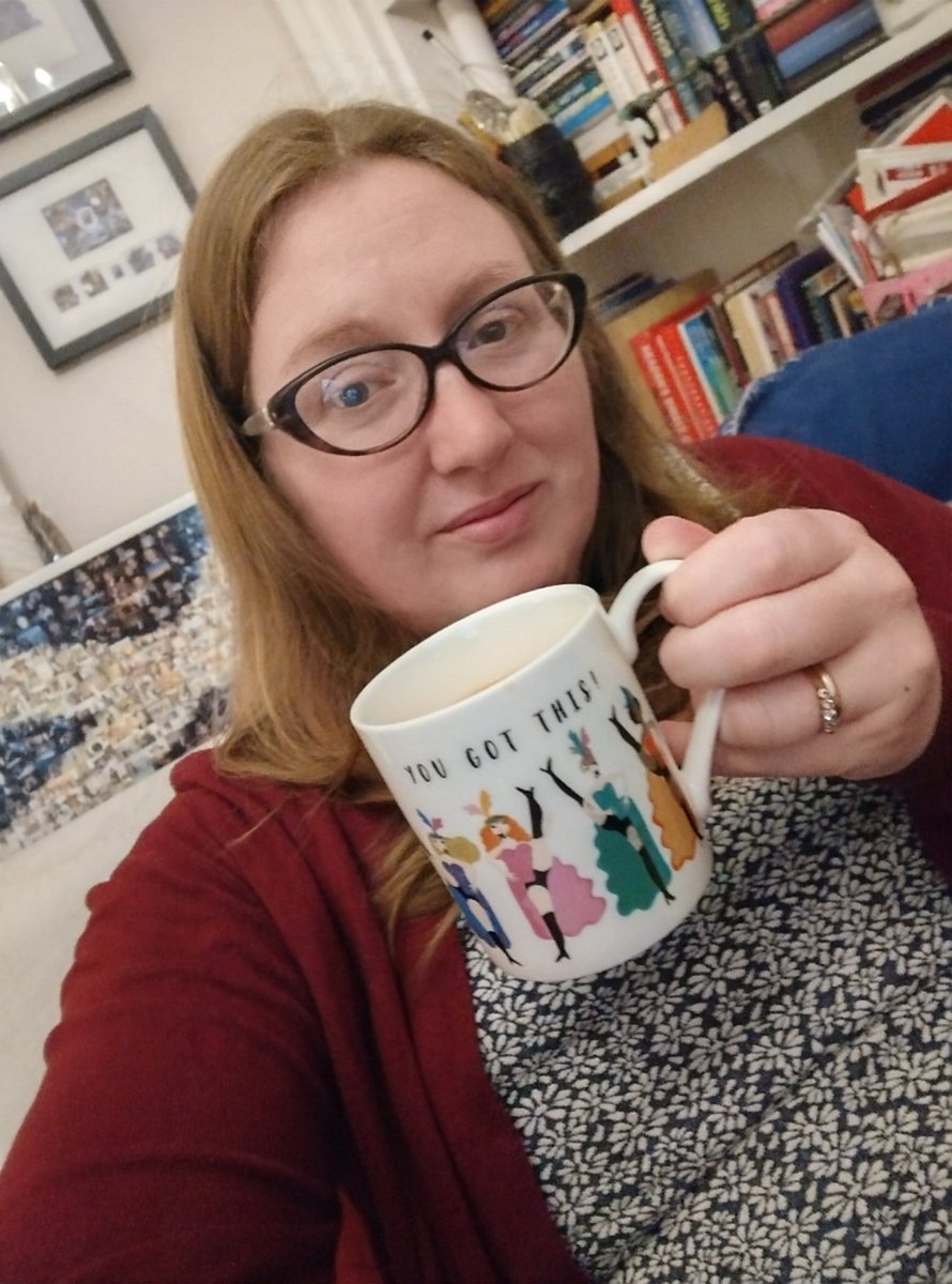 My #mugshot for #dementiaawareness It's been a tough week as a carer helping a relative with memory impairment get through a bereavement,travel,wake & funeral.A sit down&a cuppa in this mug from my mum reminds me I CAN do this #DAW22 @alzscot carers-I feel you. @NDCAN_Scotland