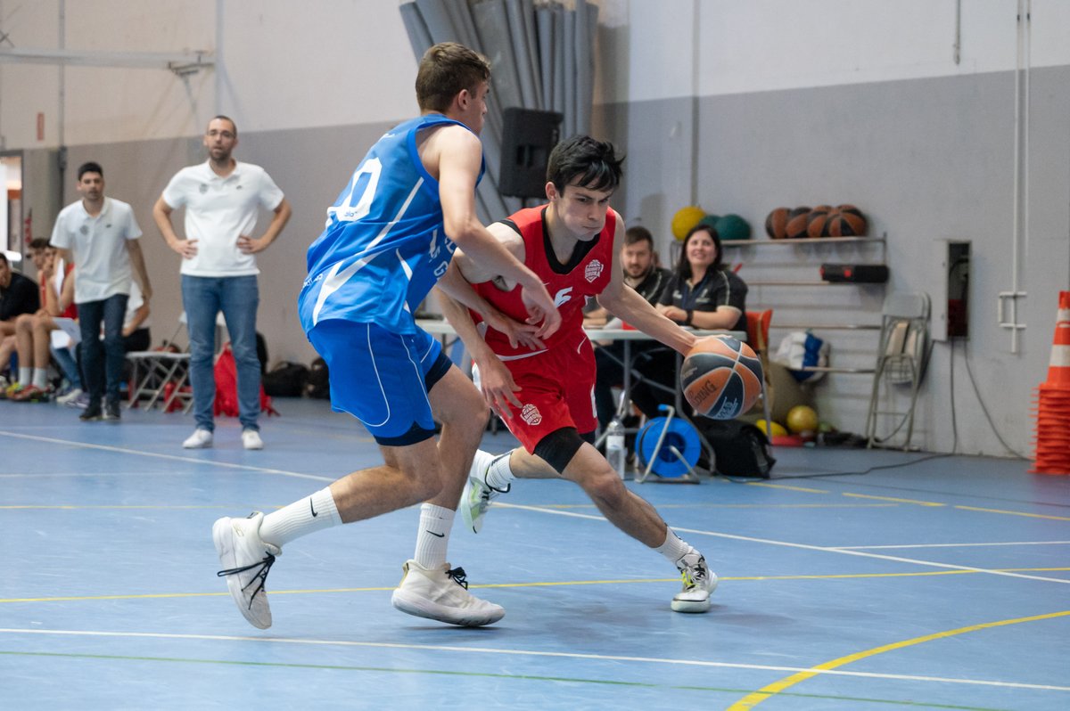 BGironaBase's tweet photo. 🔥🔥🔥 VICTÒRIA de ➕9⃣ i 𝝠𝗦𝗖𝗘𝗡𝗦! El tercer equip sènior del club puja a 1a Catalana després de superar el #LluïsosdeGràciaB al Ramon Sitjà! (96-87) 🔝💥

🏆📈 Eʟ ᴘʀᴇᴍɪ ᴀ ᴜɴᴀ ɢʀᴀɴ ᴛᴇᴍᴘᴏʀᴀᴅᴀ!
👏 FELICITATS EQUIP! 👏

#CreixemJunts #SomhiGirona #OrgullGironí https://t.co/qw6f4AhuId