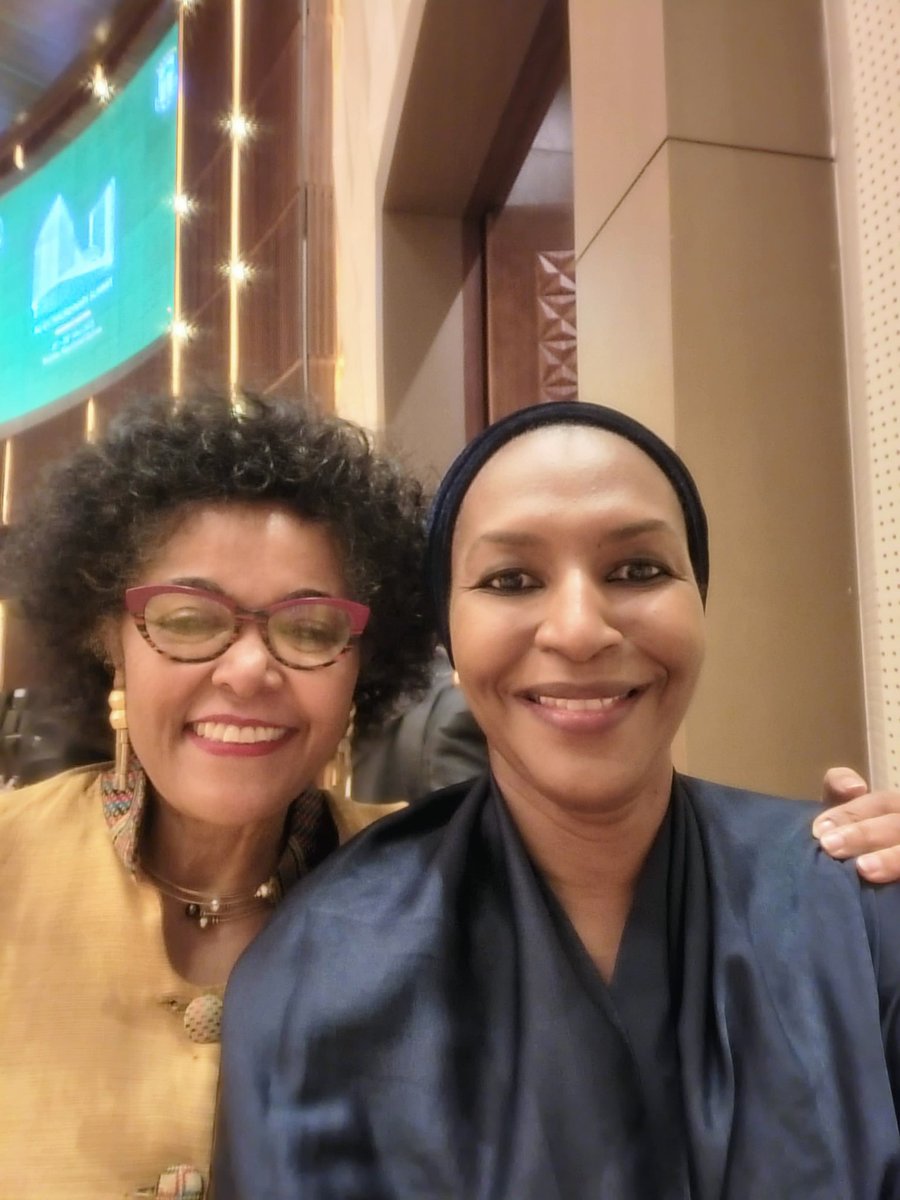 FKMohammed1's tweet photo. The @_AfricanUnion #MalaboSummit was also a great opportunity to catch up with my sisters @AUBinetaDiop @nardosbthomas
@NEPAD_Agency @MichelleNdiaye1 &amp; @dienekeita @UNFPA. #Phonemenalwomen in their own rights. #WomenInLeadership 
#AUHS2022 https://t.co/NFVEHh69Ck