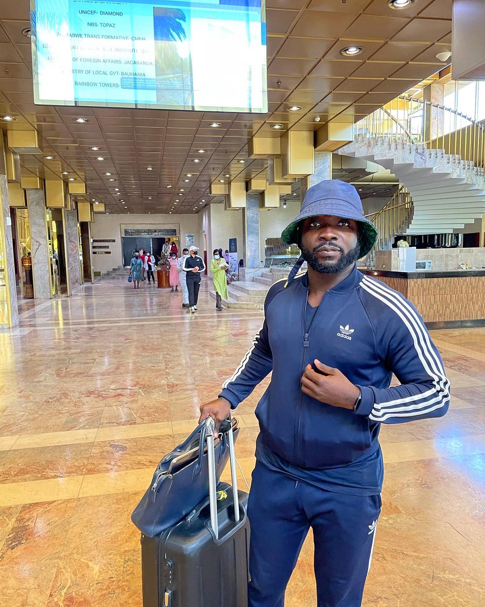 izekiel_ab's tweet photo. Don’t ask: will I succeed?
Ask: what is holding me back? Don’t ask: where’s the money, listen relationship with God is bigger than money, build relationships wherever you FIND yourselF
:
it pays better than anything!
#GodForLife #AlphaTour2022 #5Nations #GraceGlobal https://t.co/2rlowllP9l