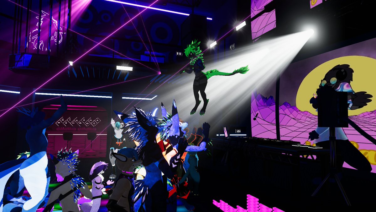 ChevronTheWolf's tweet photo. #vrchat #PlaceholderClub @PlaceholderClub @OrionVRClub #cluborion #PHC #freefirefriday2 #fff2 @itsdjflix
ItsFlix decided to pull off the first stagedive in VRChat!
@JohCaw https://t.co/U9DaMIPMEW